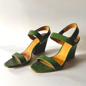 Banana Republic snake skin heels 7.5 - green 3.5” heels